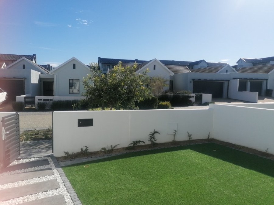 3 Bedroom Property for Sale in Sitari Country Estate Western Cape